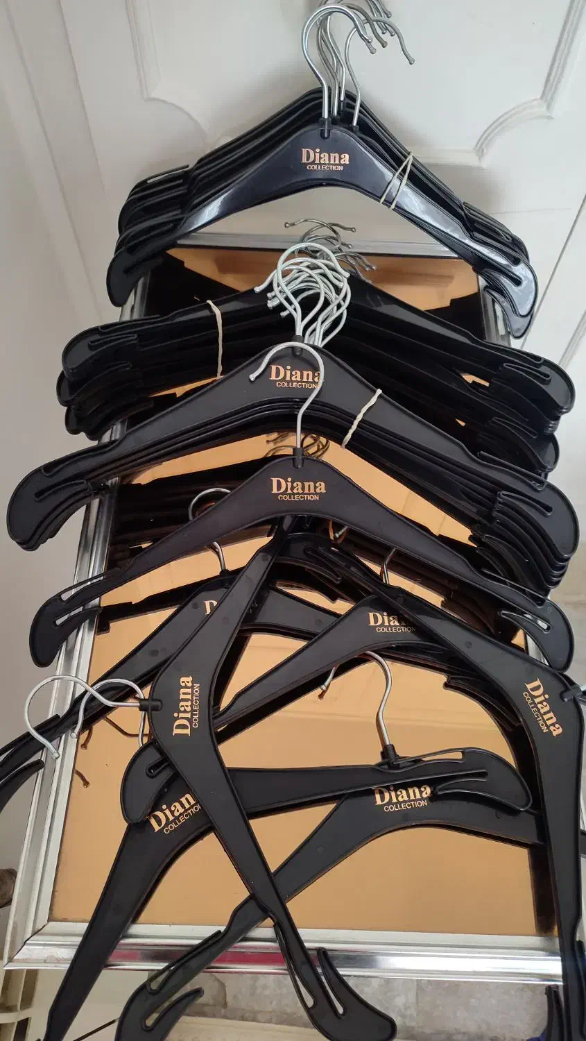 چوب کار چوب لباسی چوبکار آویز لباس رگال مانکن تگ|حراج|تهران, قلهک|دیوار