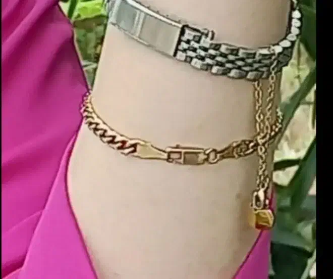 دستبند گمشده|اشیا|زنجان, |دیوار