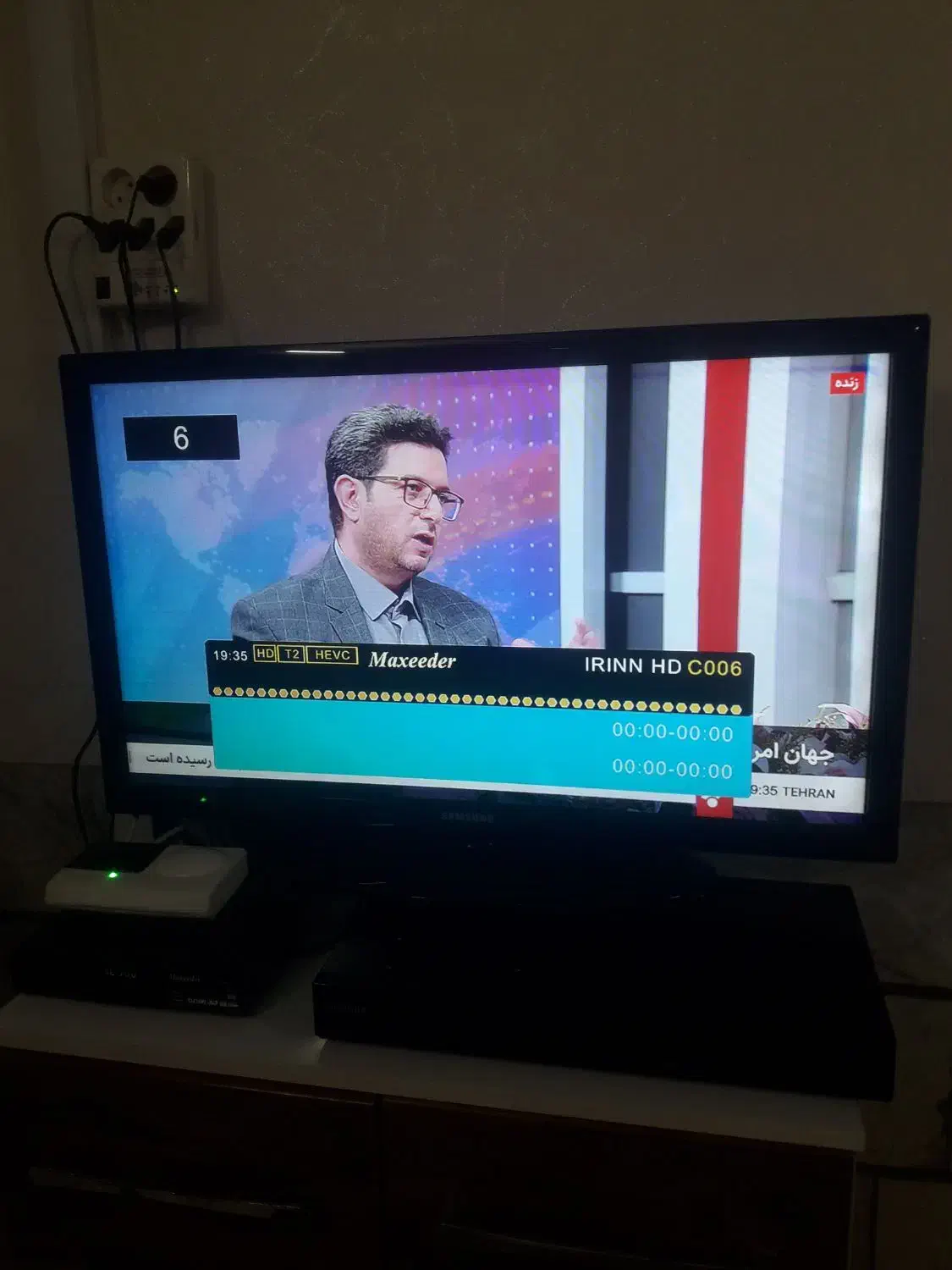 تلویزیون سامسونگ 32 led سالم بشرط|تلویزیون و پروژکتور|قرچک, باقرآباد|دیوار