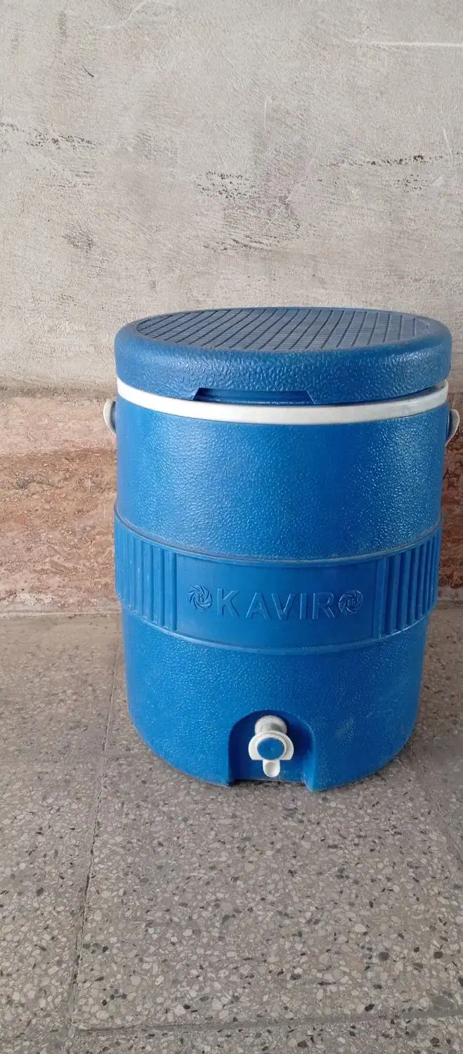 کلمن آب بیست لیتری سالم درحدنو|ظروف نگهدارنده، پلاستیکی، یک‌بارمصرف|اسلام‌شهر, شهرک قائمیه|دیوار