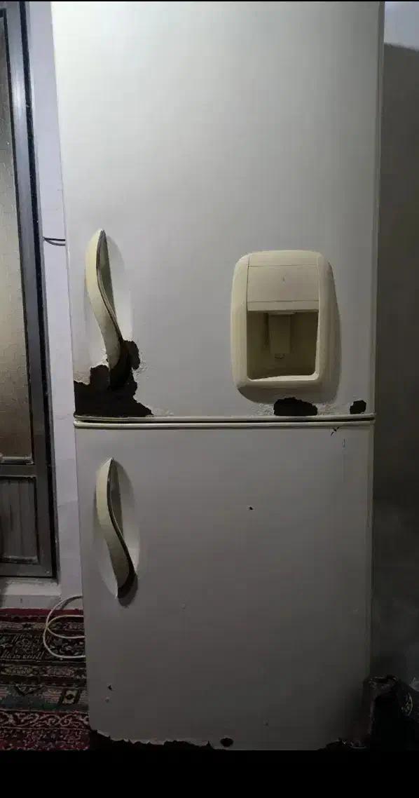 یخچال سالم نیاز به رنگ|یخچال و فریزر|رشت, خرسندی|دیوار