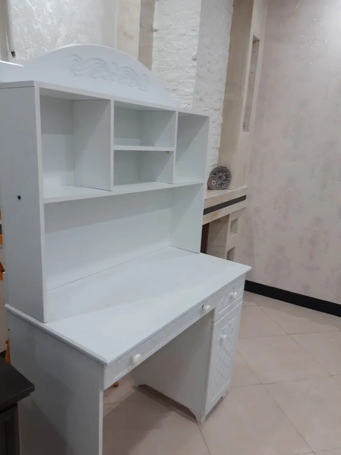 میز تحریر|میز تحریر و کامپیوتر|اندیشه, شهرک صدف|دیوار