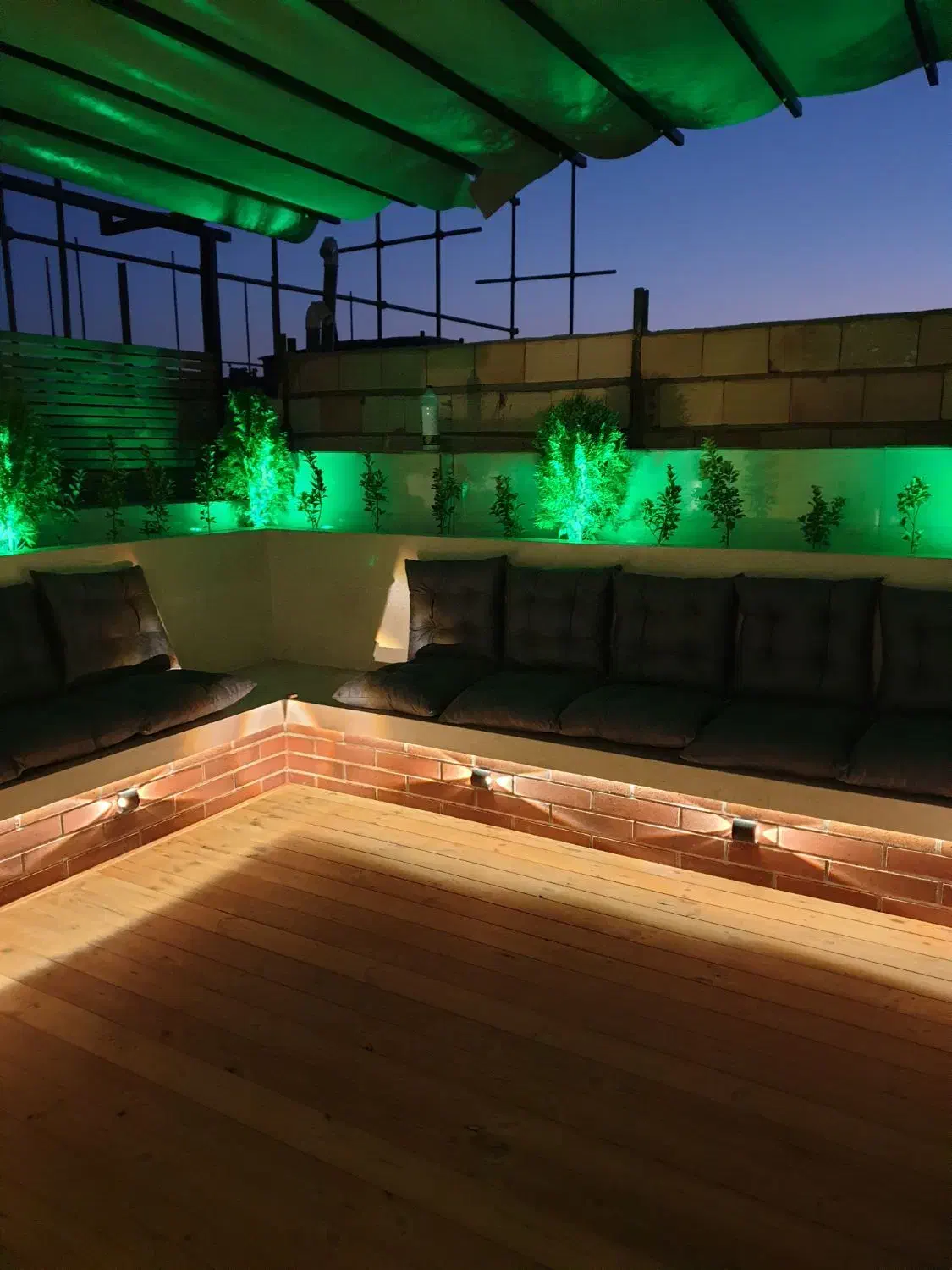 طراحی اجرای باغ ویلا روف گاردن بازسازی|خدمات پیشه و مهارت|مشهد, آزادشهر|دیوار