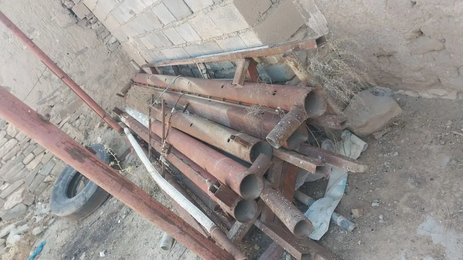 دستگاه ودارقالی|ابزارآلات|بزینه رود, |دیوار