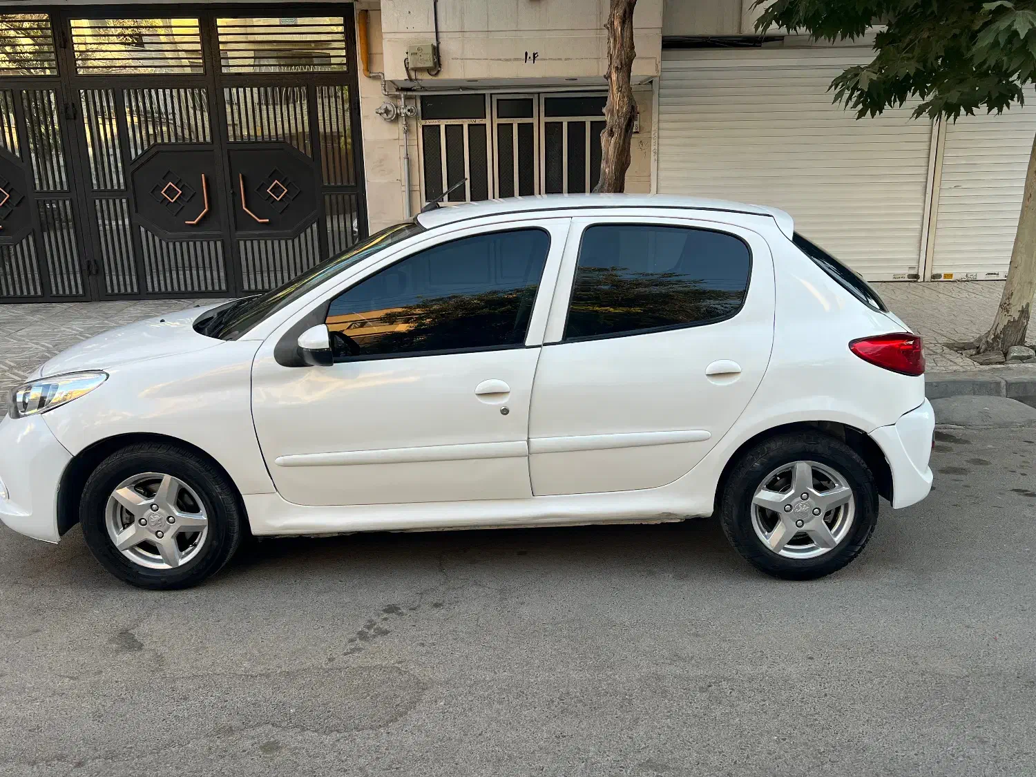 207 اتوماتیک|خودرو سواری و وانت|مشهد, بهشت|دیوار