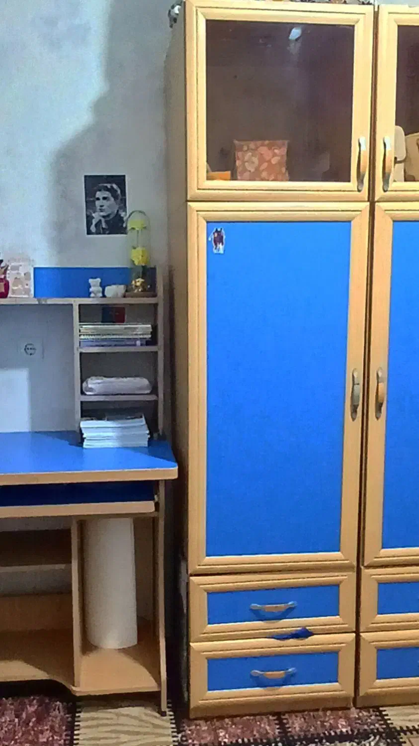 کمد و میز تحریر سالم|جاکفشی، کمد، دراور|آران و بیدگل, |دیوار