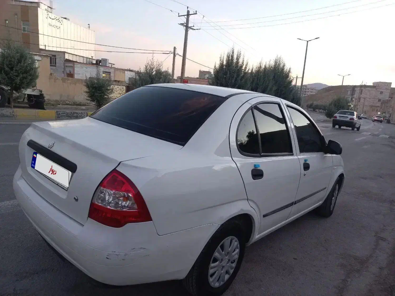 تیبا صندوقدار|خودرو سواری و وانت|ایلام, |دیوار