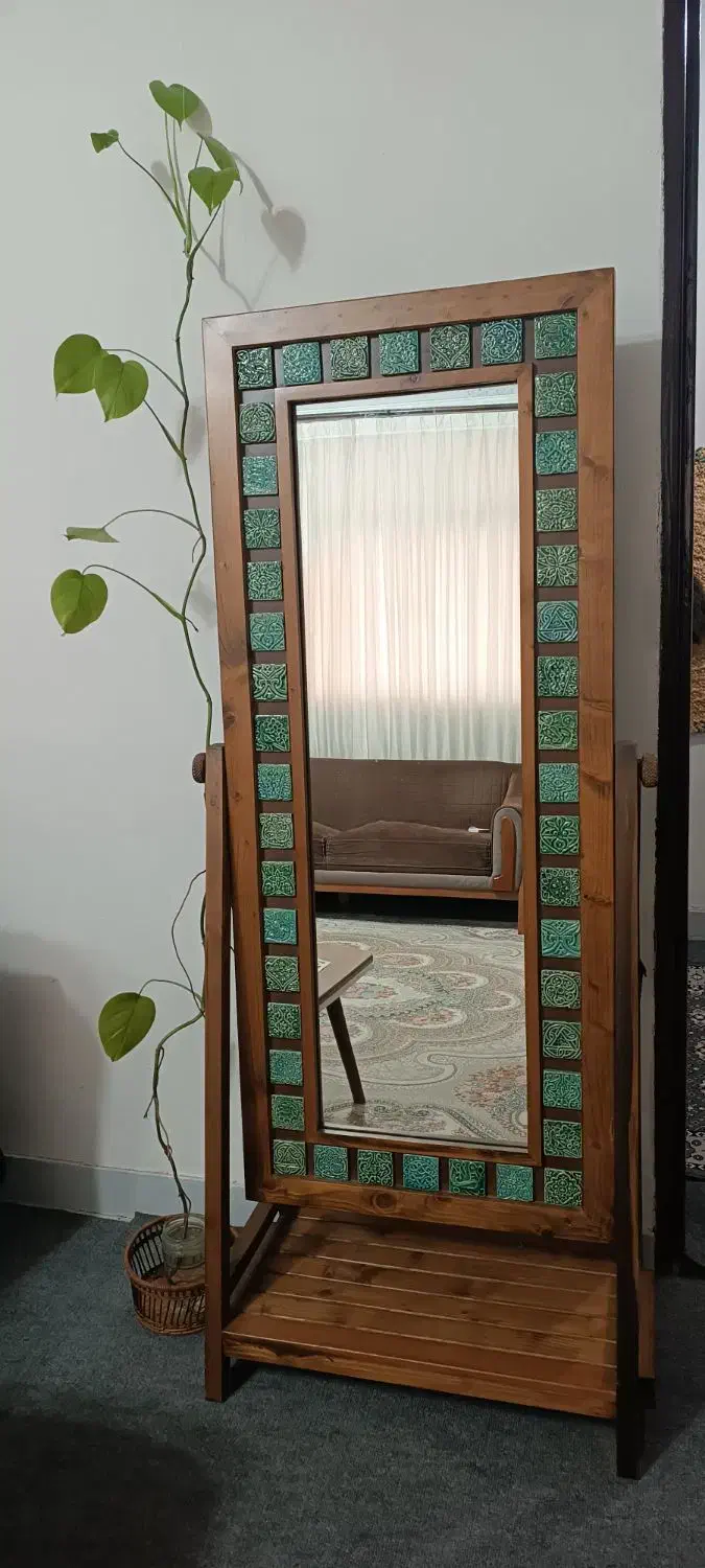 آینه قدی چوبی|آینه|رشت, باهنر|دیوار