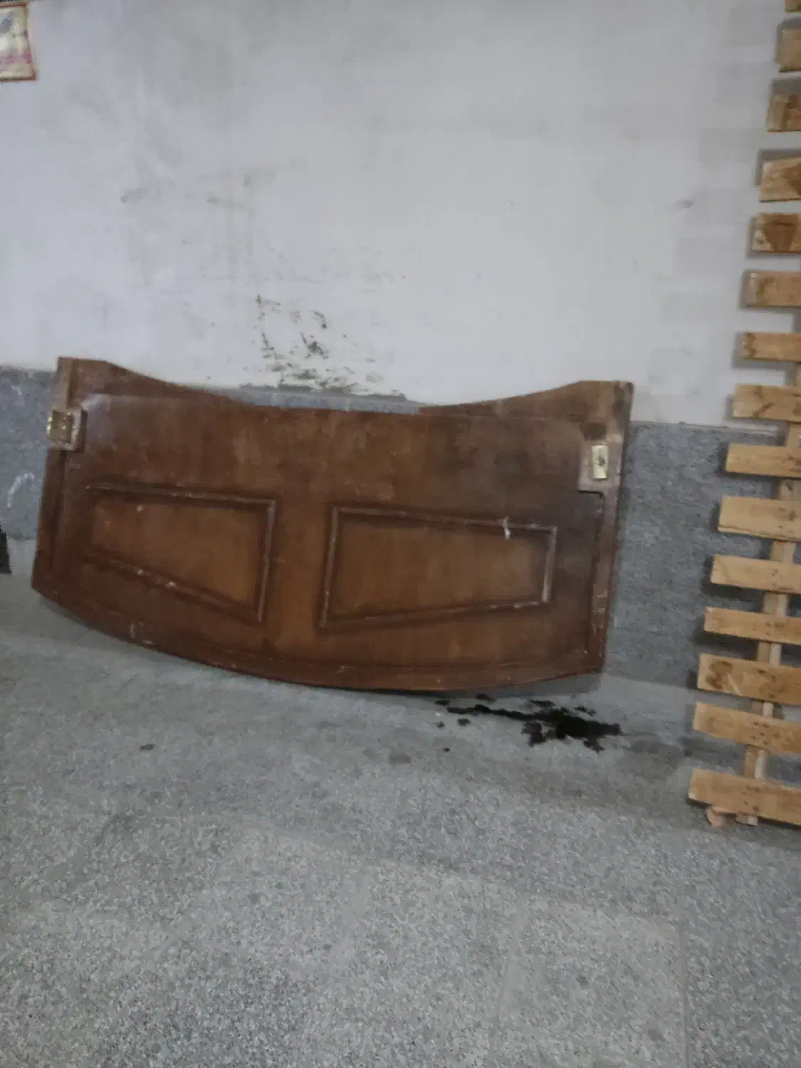 تخت دونفره مناسب باغ|تخت و سرویس خواب|گلبهار, شهر جدید گلبهار|دیوار