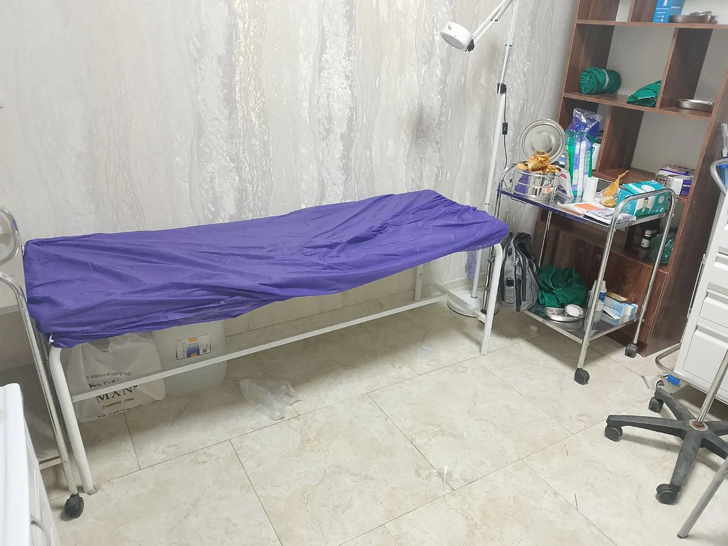 بخیه زدن|خدمات آرایشگری و زیبایی|چابهار, |دیوار