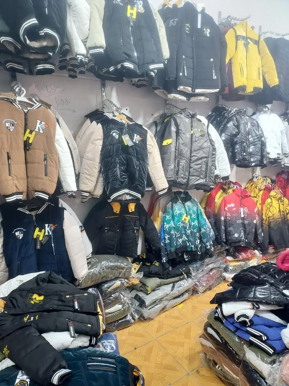 تولیدی ایران کاپشن|لباس|کهک, |دیوار