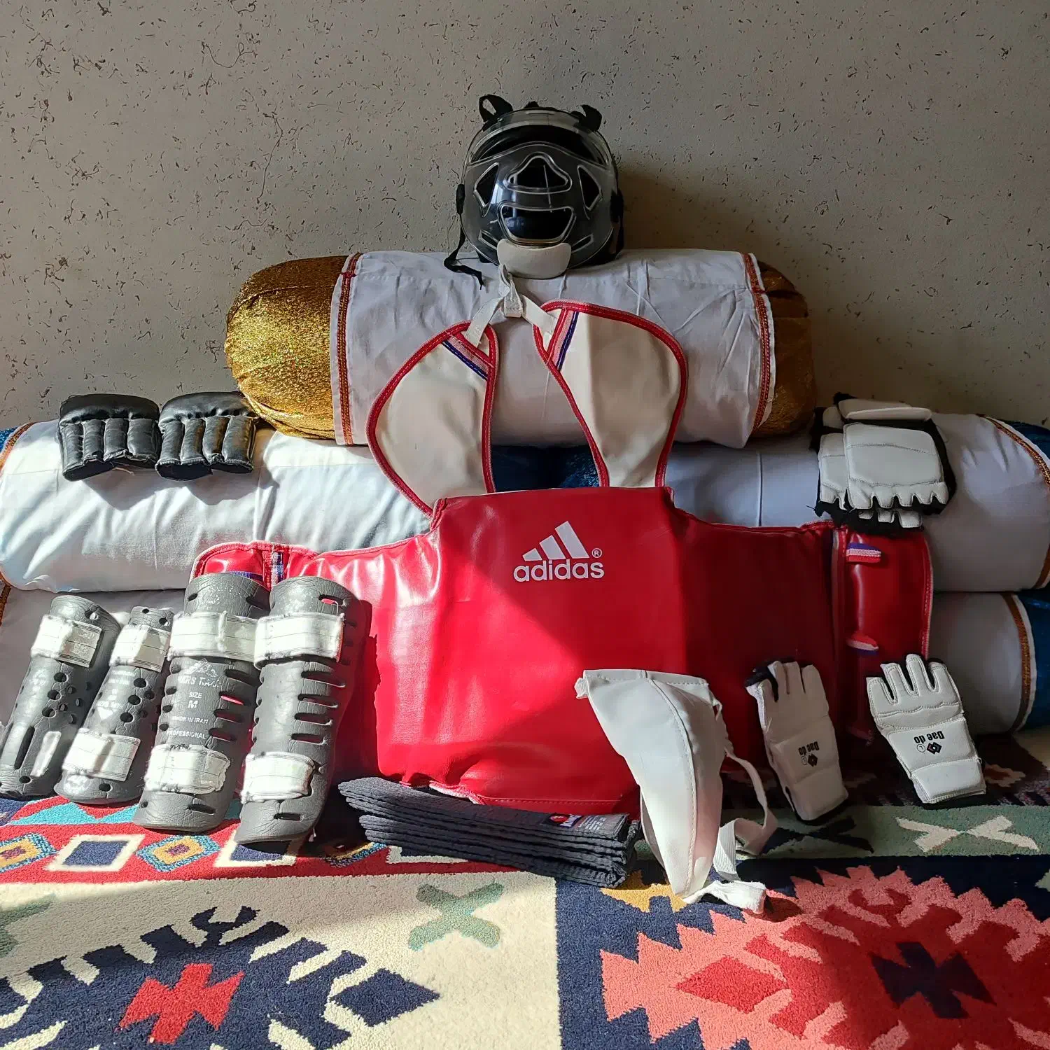 تجهیزات و لباس تکواندو کامل|لباس|صدرا-فارس, فاز ۲|دیوار