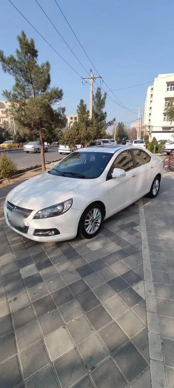 جک جی ۵بدون رنگ اتوماتیک|خودرو سواری و وانت|تبریز, |دیوار