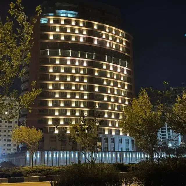 رهن و اجاره آپارتمان سه خواب برف فروشان، برج دامان|اجارهٔ آپارتمان|شیراز, شهرک برف فروشان|دیوار