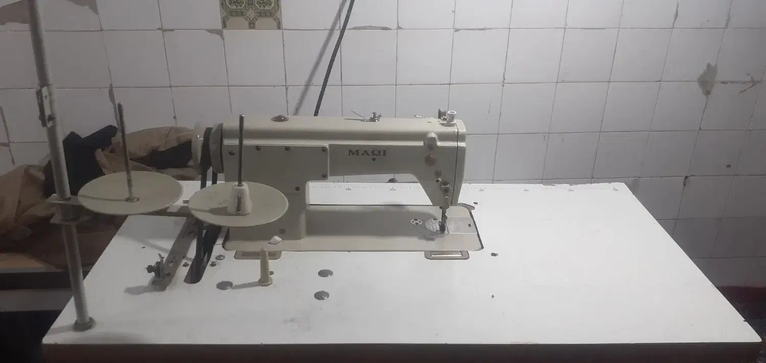 چرخ خیاطی|چرخ خیاطی و ریسندگی|رباط‌کریم, رباط‌کریم|دیوار