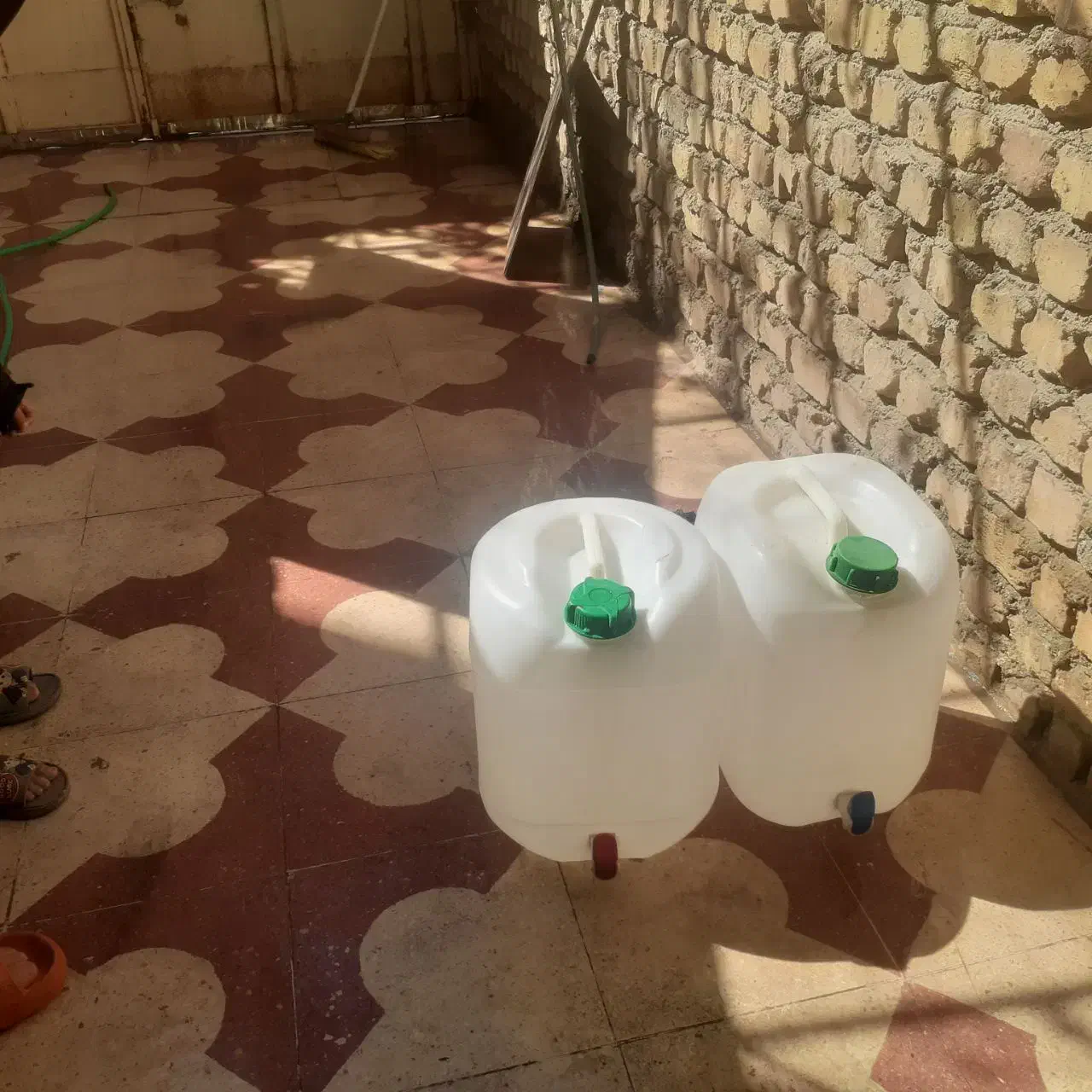 دبه ۲۰ لیتری|ظروف نگهدارنده، پلاستیکی، یک‌بارمصرف|شیراز, کوشک میدان|دیوار