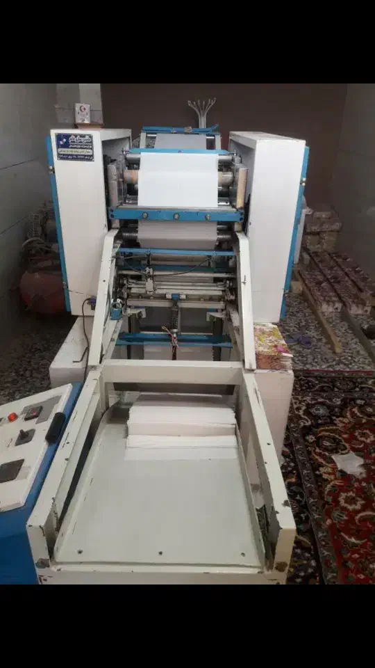 دستگاه تولید دستمال کاغذی|ماشین‌آلات صنعتی|بروجن, |دیوار