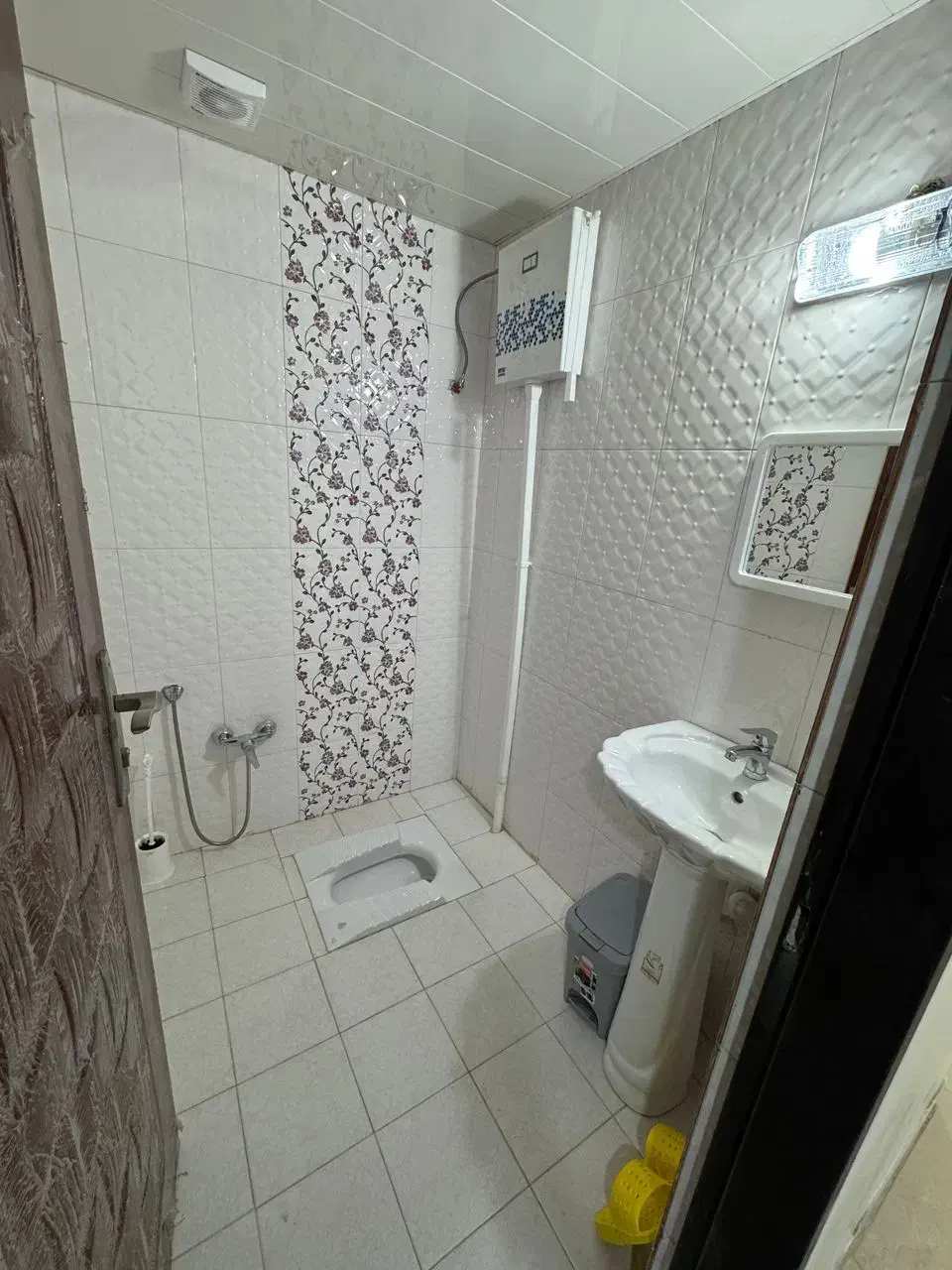 واحدتمیزوشیک دربهترین لوکیشن|اجارهٔ کوتاهمدت آپارتمان و سوئیت|شیراز, خلدبرین|دیوار