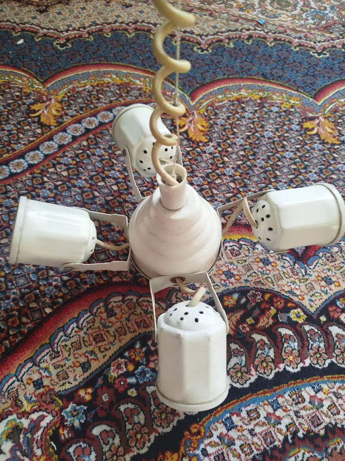 لوستر چهارشاخه سالم|لوستر و چراغ آویز|تبریز, |دیوار