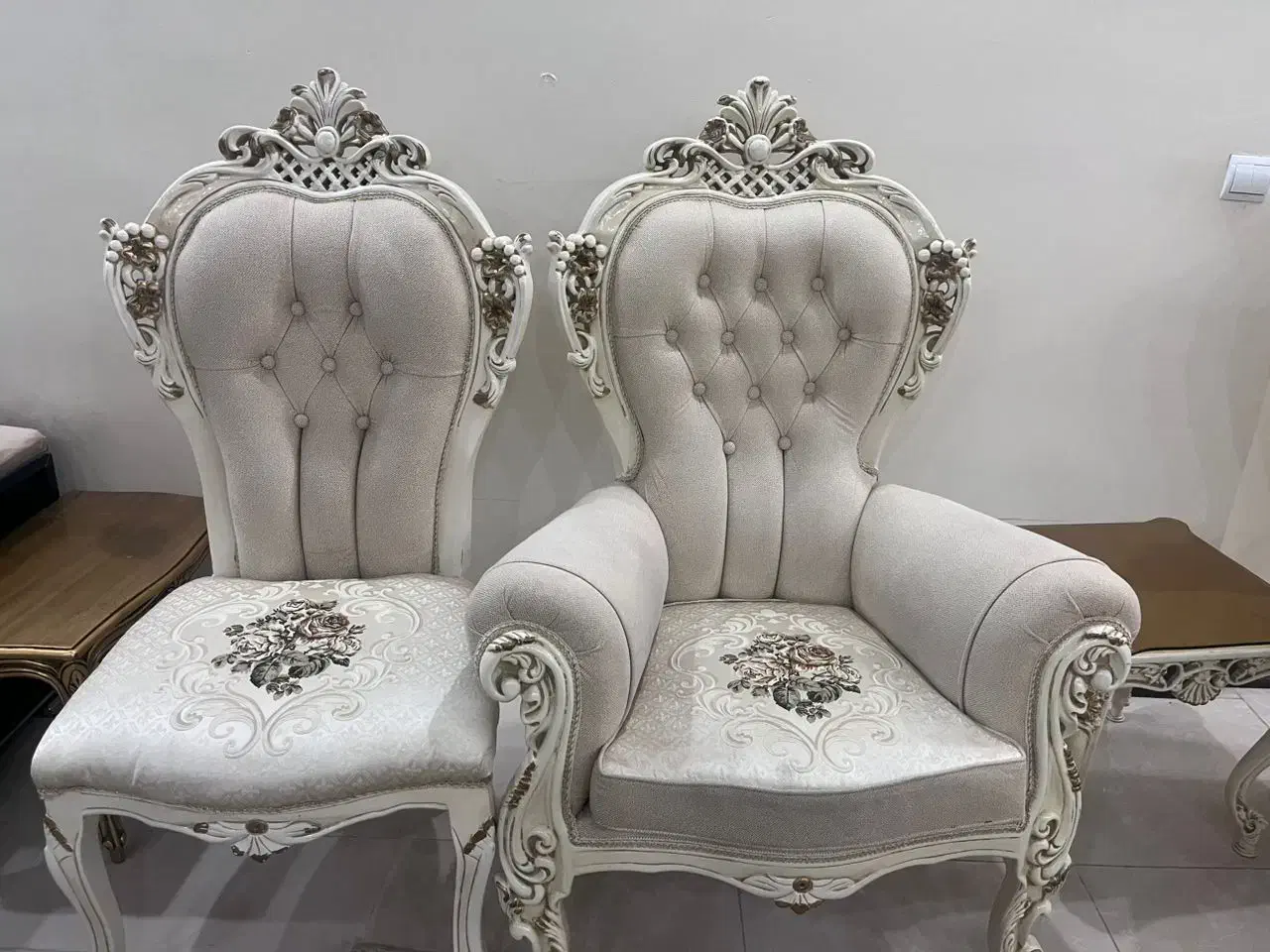 مبل ۹ نفره در حد|مبلمان خانگی و میز عسلی|قم, سالاریه|دیوار