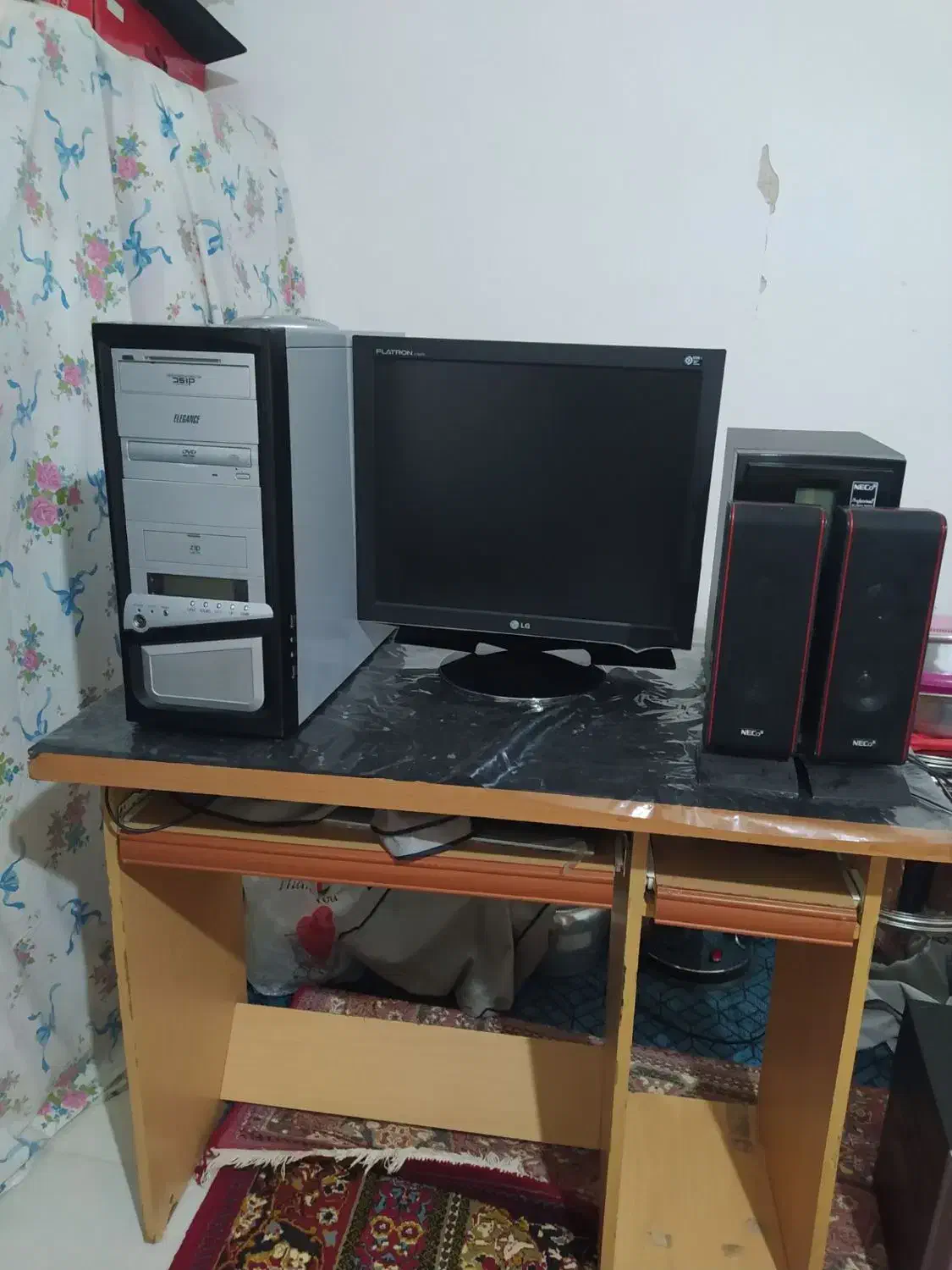 کامپوتر ومیز|رایانه رومیزی|کرمانشاه, |دیوار