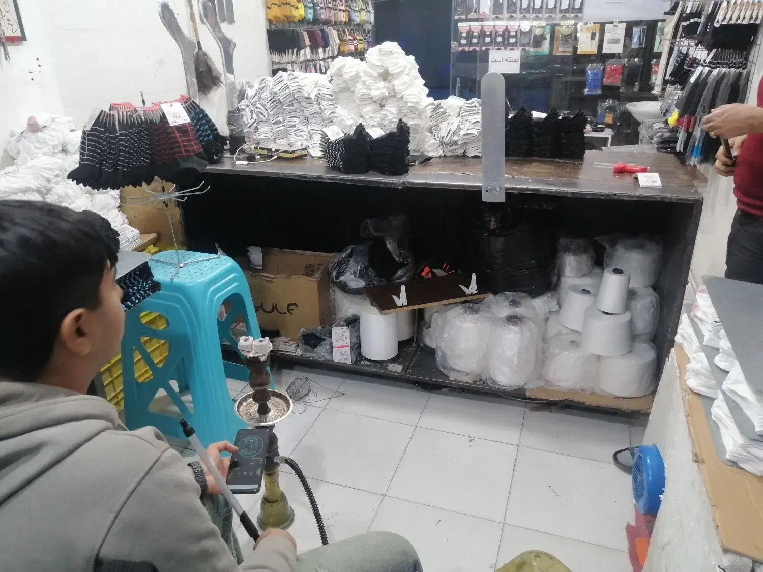 میز آهنی|لوازم خیاطی و بافتنی|رباط‌کریم, الارد|دیوار