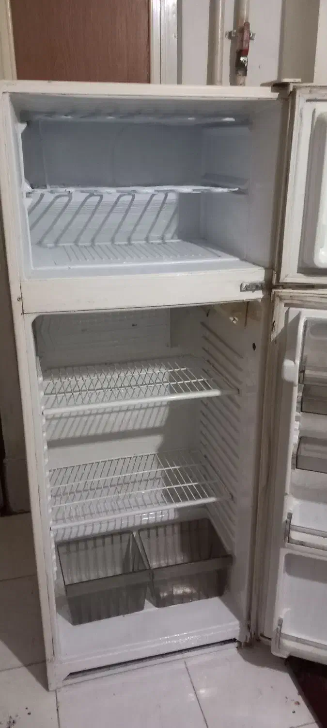 یخچال فریرز امرسان سالم و تمیز موتور فابریک|یخچال و فریزر|گرگان, |دیوار