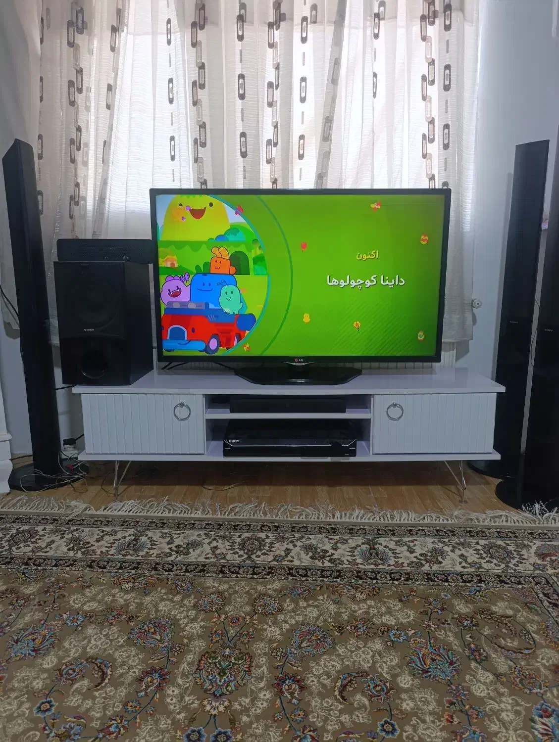 ال ای دی ال جی اصل کره با میز|تلویزیون و پروژکتور|همدان, |دیوار