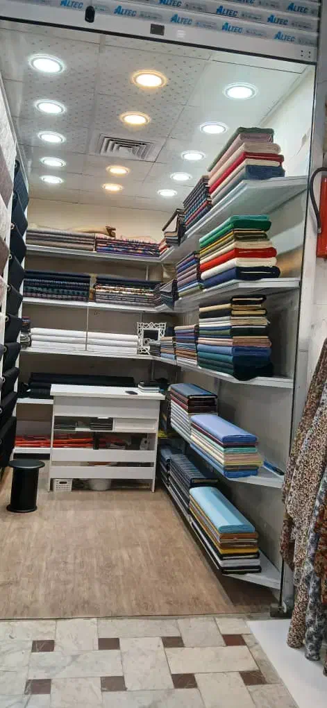 مغازه در بازار روز (انقلاب)|فروش مغازه و غرفه|کرج, برغان|دیوار