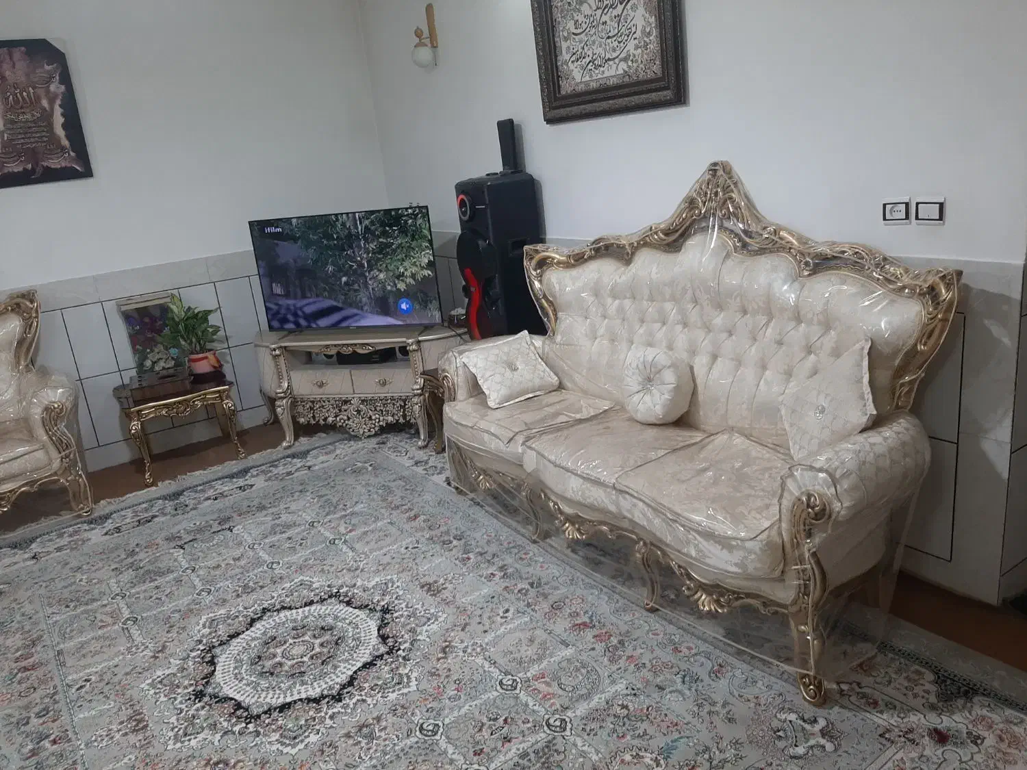 مبل سلطنتی|مبلمان خانگی و میز عسلی|ابریشم, |دیوار