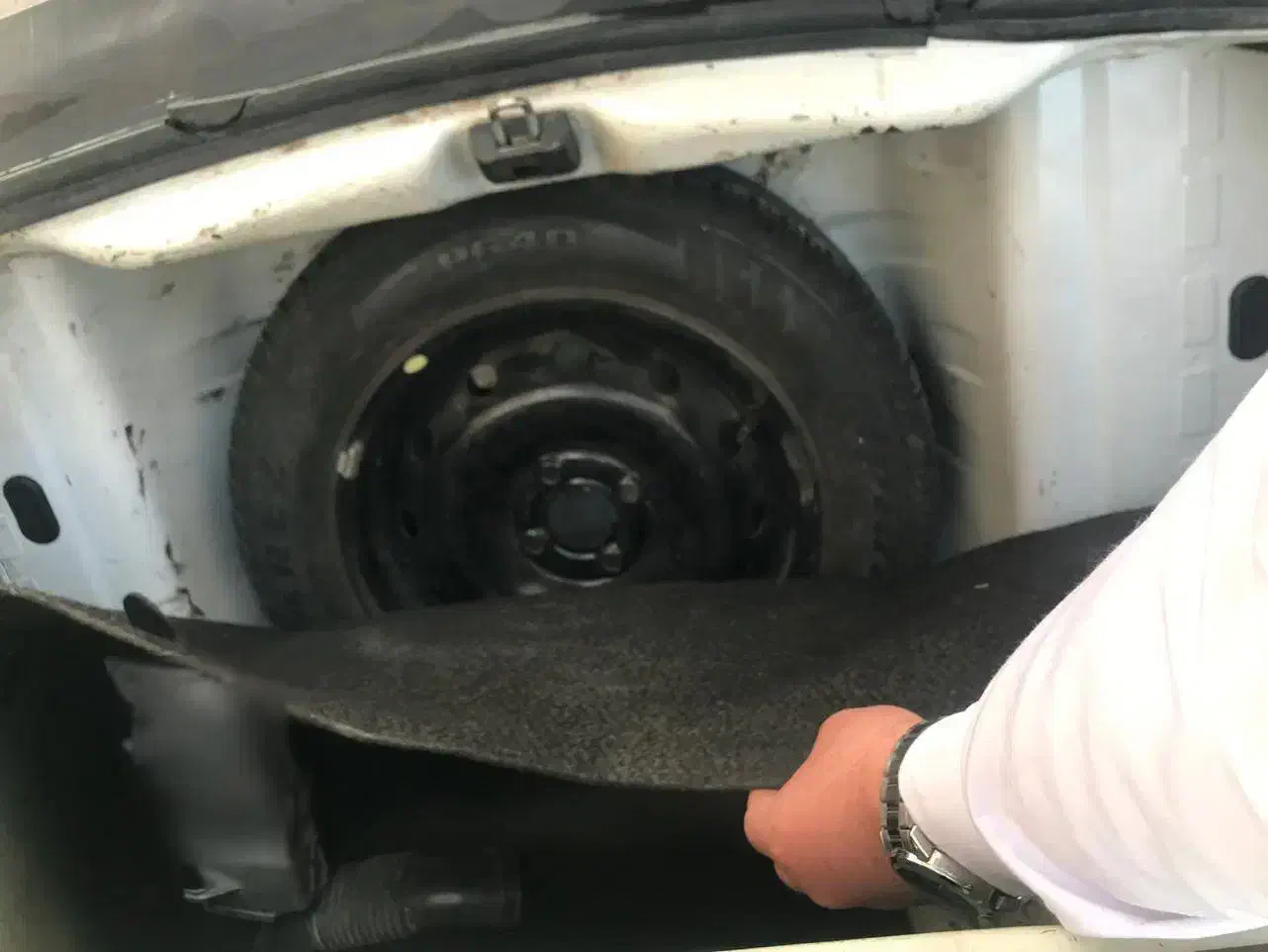 L90 E2 1389|خودرو سواری و وانت|کرمان, |دیوار