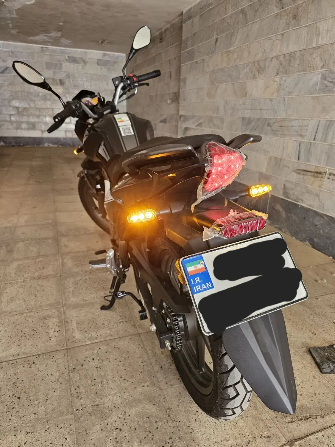 بنلیTNT150درحدصفر۴۴۵تاکارکرد مدل۱۴۰۲مشکی|موتورسیکلت|قزوین, |دیوار