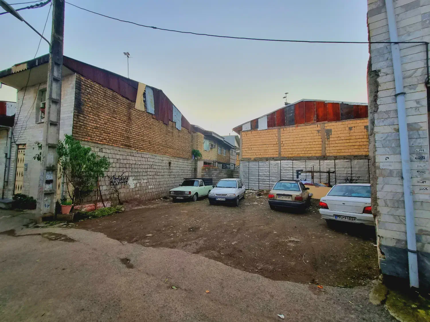 ۱۵۷ متر زمین تک برگ، دو بر، سه طبقه رو پیلوت جواز|فروش زمین و ملک کلنگی|رشت, حمیدیان|دیوار