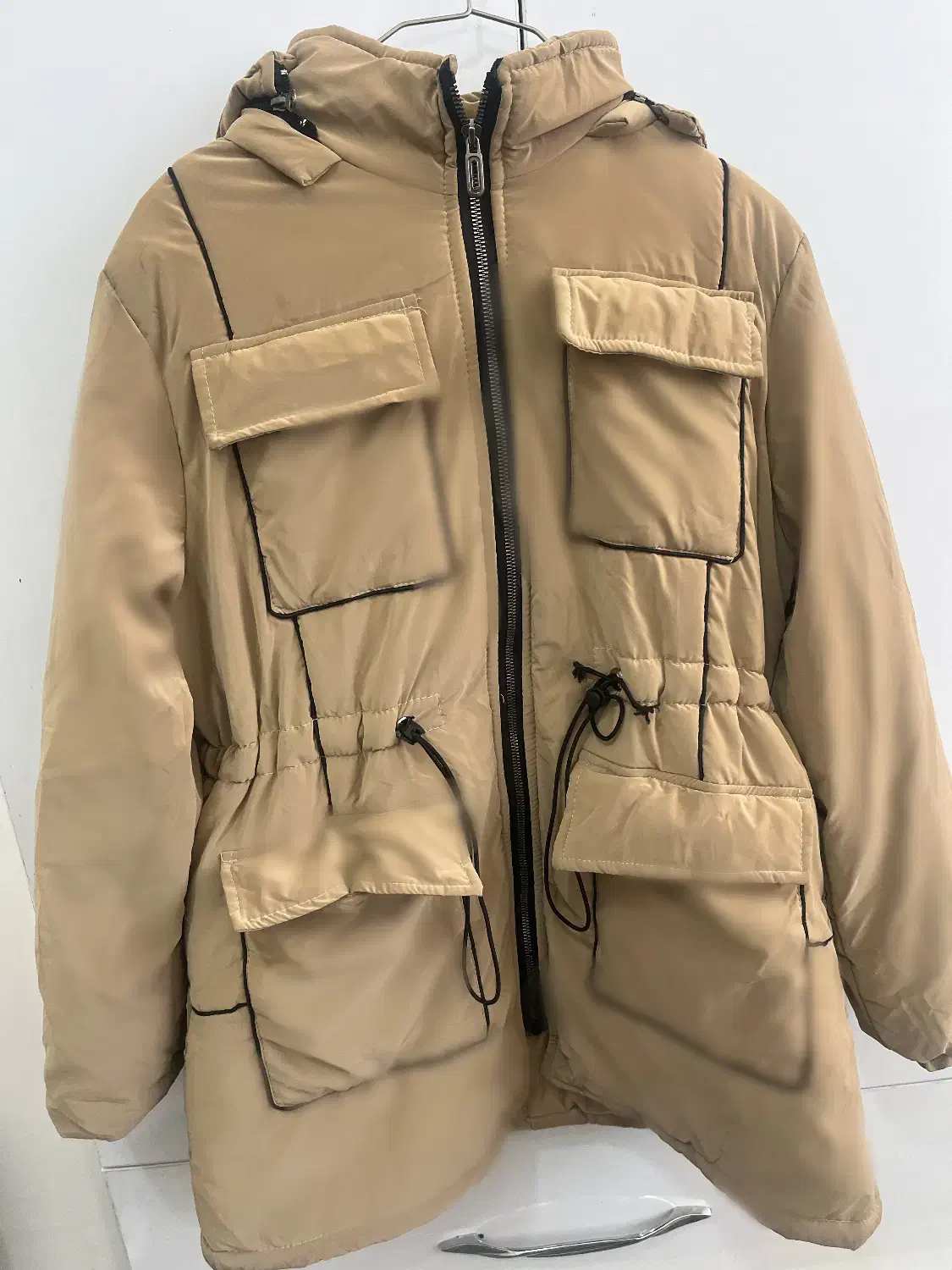 کاپشن یکبار پوشیده شده زیاد تن نخورده|لباس|بهارستان, |دیوار