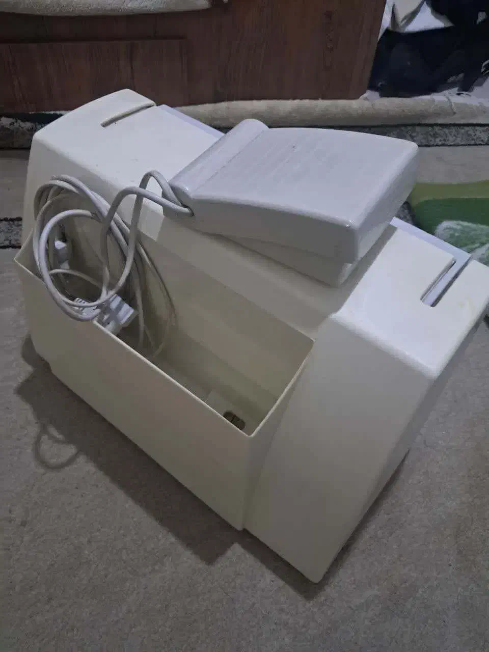 چرخ خیاطی نیولایف|چرخ خیاطی و ریسندگی|اصفهان, هزارجریب|دیوار