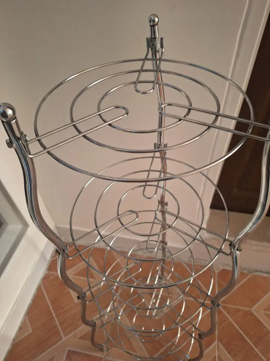 پایه قابلمه استیل|آب‌چکان و نظم‌دهنده ظروف|محمدیه-قزوین, |دیوار