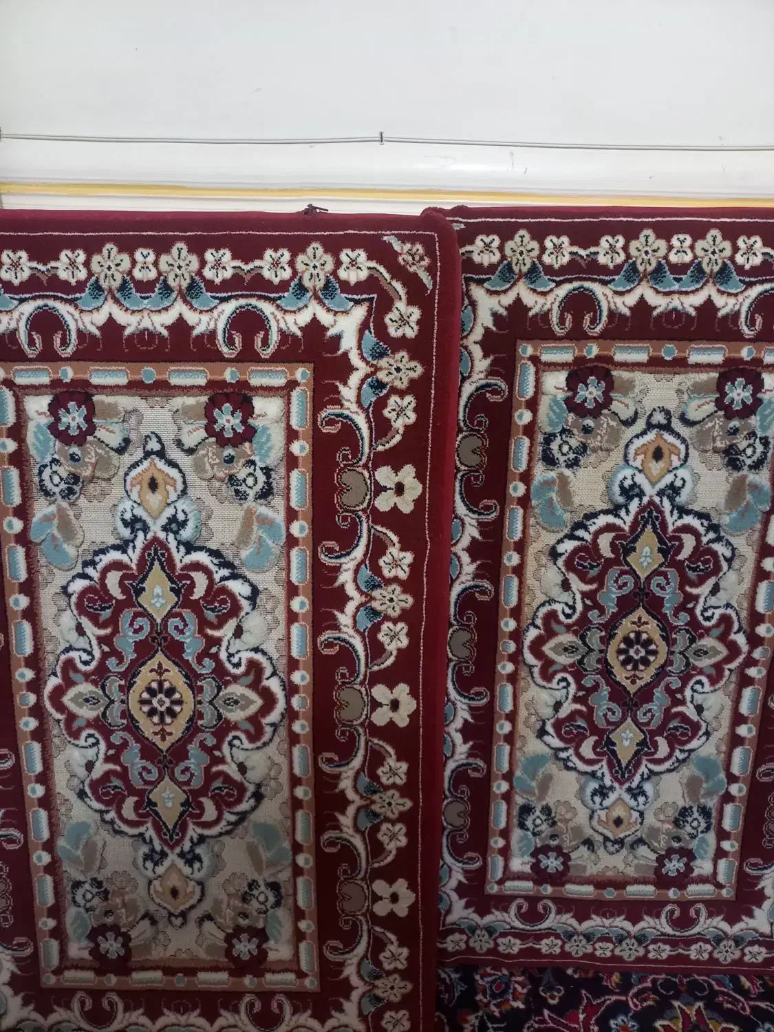 دوجفت پشتی گل برجسته در حدنو|پشتی|ورامین, ورامین|دیوار