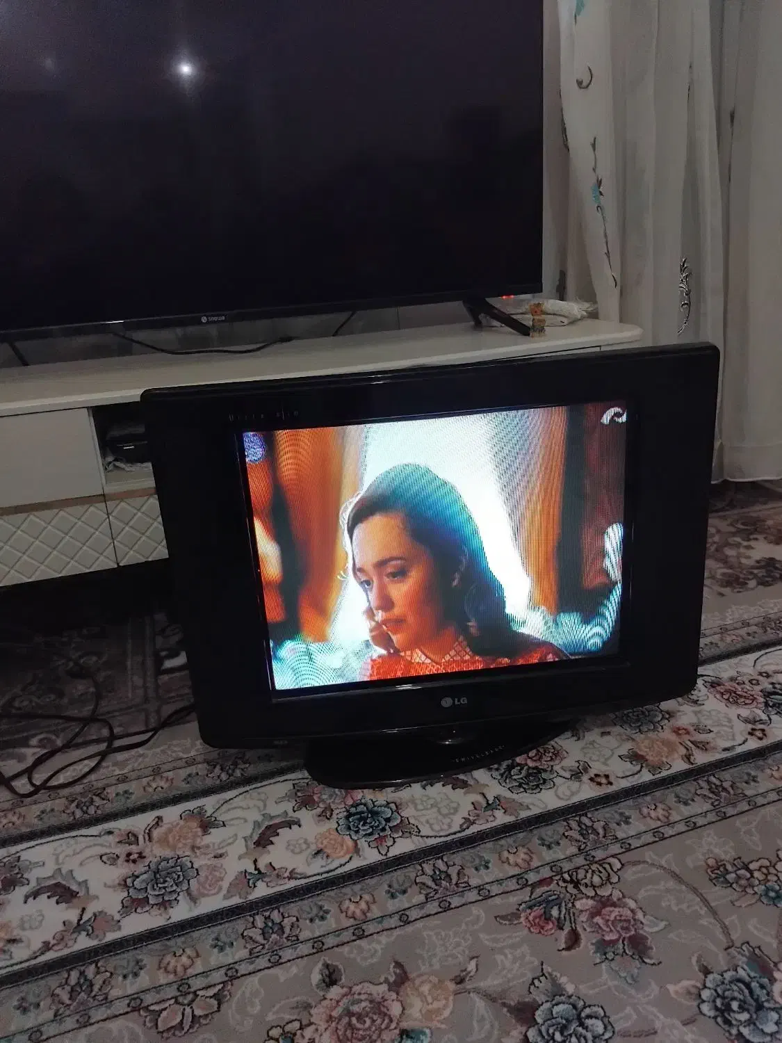 الجی|تلویزیون و پروژکتور|تبریز, |دیوار