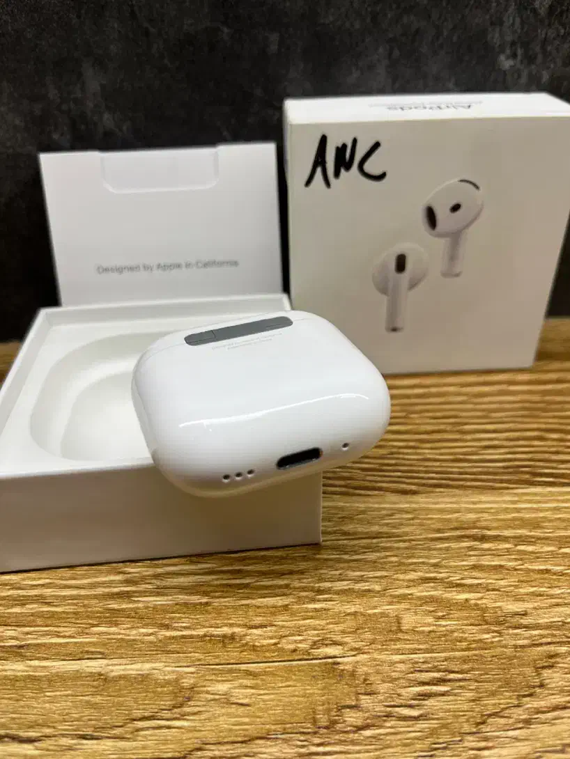 ایرپاد ۴ ANC اصلی فقط انباکس شده|لوازم جانبی موبایل و تبلت|تهران, صادقیه|دیوار