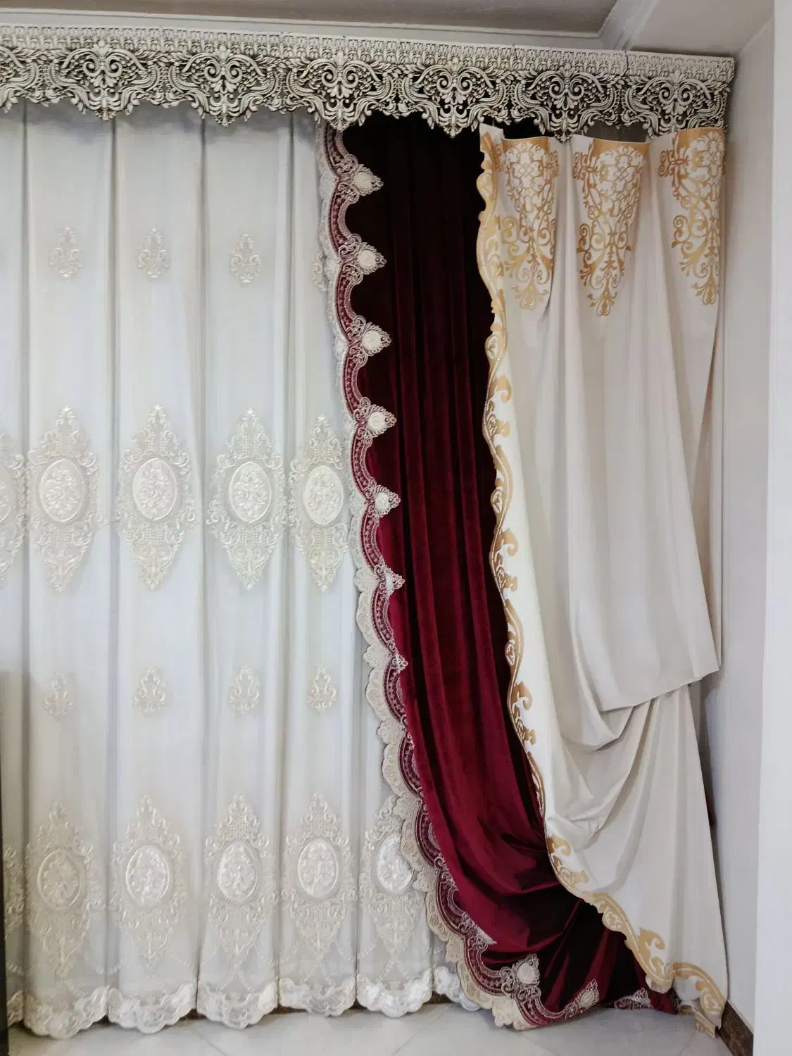 کاملا سالم|پرده، رانر، رومیزی|قدس, شهرقدس|دیوار