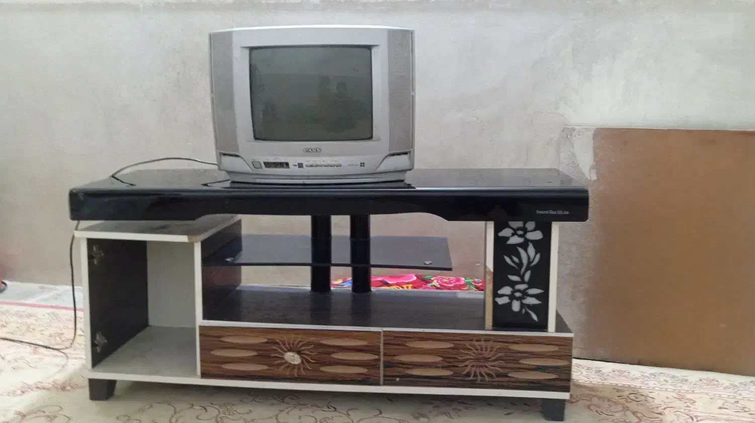 تلویزیون 14اینچ میزتلویزیون مدل پارس رنگی|تلویزیون و پروژکتور|سراوان, |دیوار