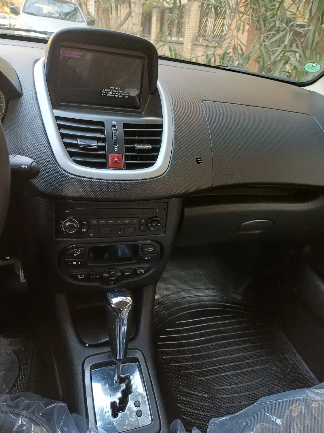 ۲۰۷ اتوماتیک پانوراما|خودرو سواری و وانت|تهران, ایوانک|دیوار