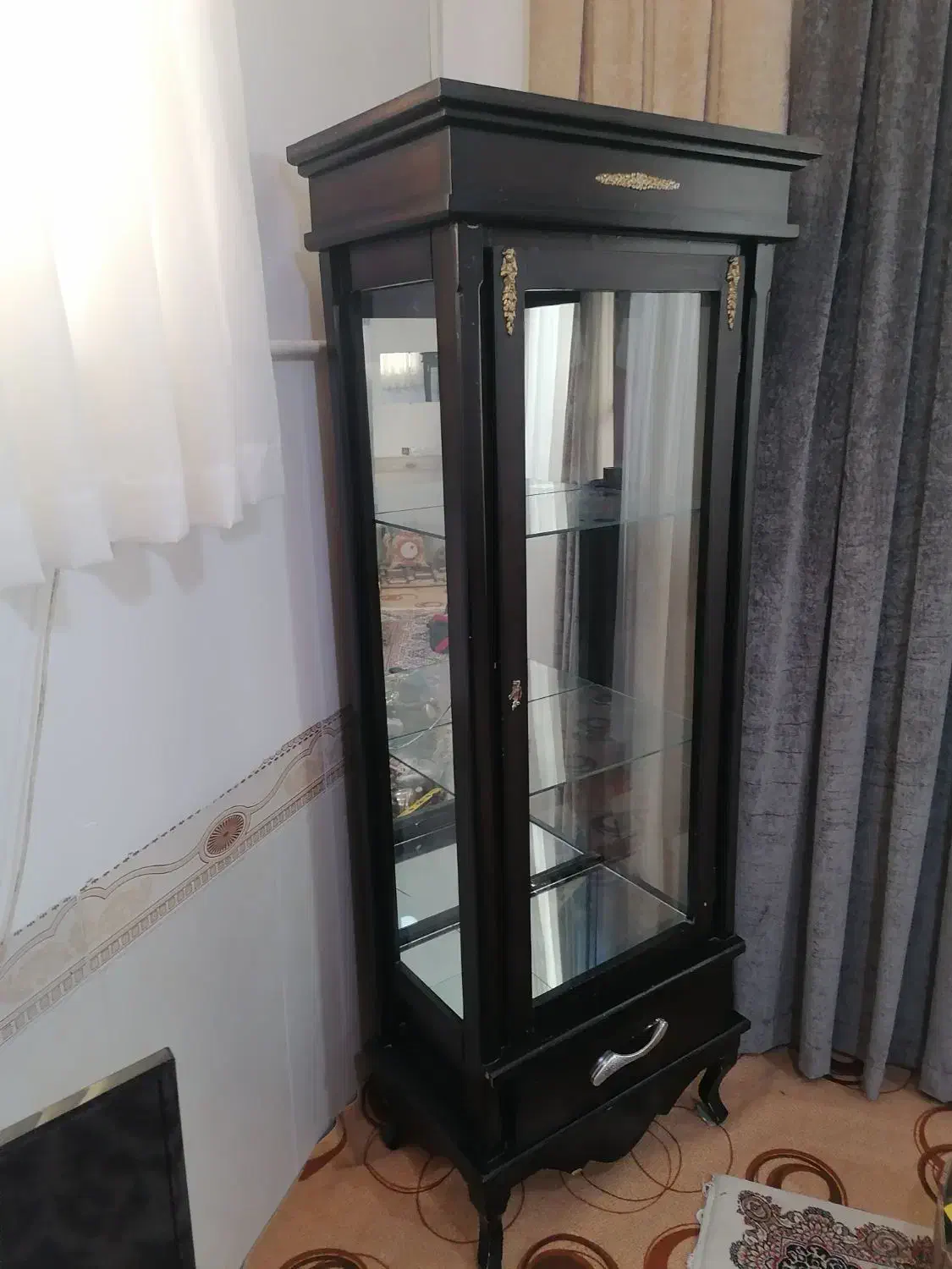 بوفه|بوفه، ویترین، کنسول|جلگه ماژان, |دیوار