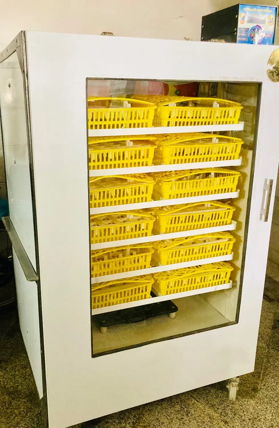 دستگاه جوجه کشی شرکت فاخته M-1008|لوازم جانبی حیوانات|ابهر, |دیوار