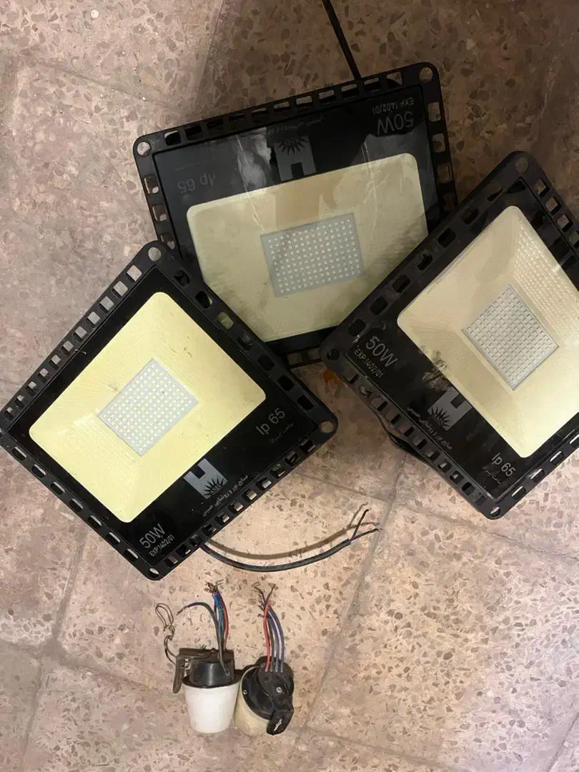 پرژکتور|تلویزیون و پروژکتور|همدان, |دیوار