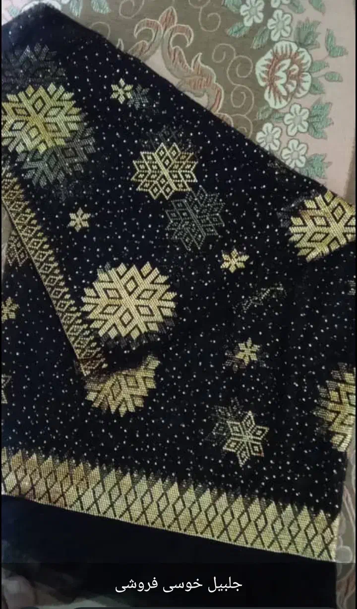 جلبیل خوصی|لباس|میناب, |دیوار