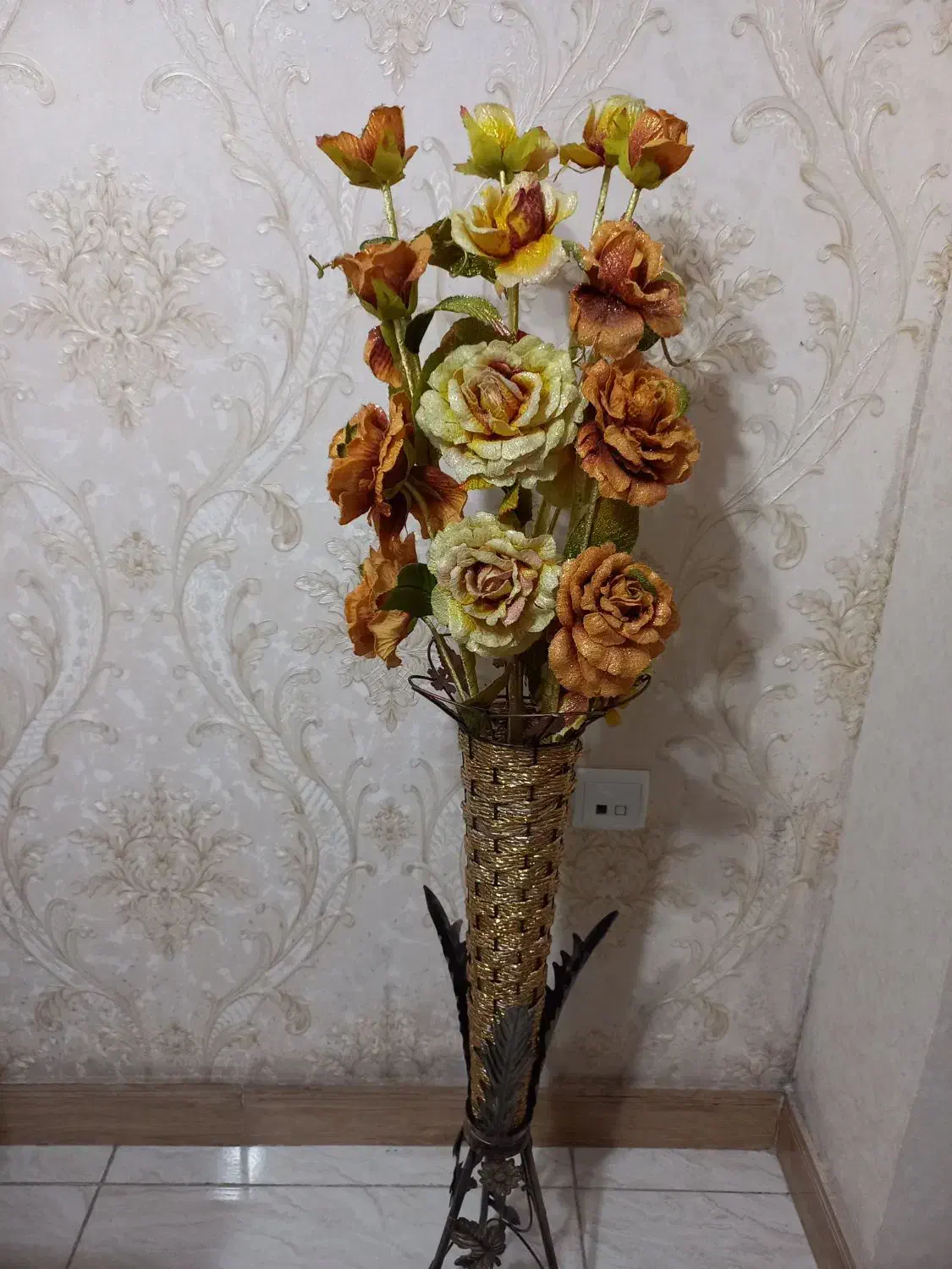 پایه و گل|گل مصنوعی|آستارا, |دیوار