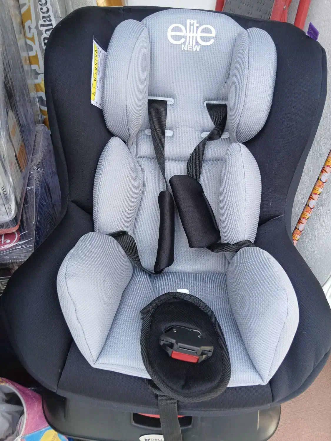 صندلی خودرو کودک نو کاملا آکبند همراه با کارتن|تخت و صندلی بچه|رشت, حافظ آباد|دیوار