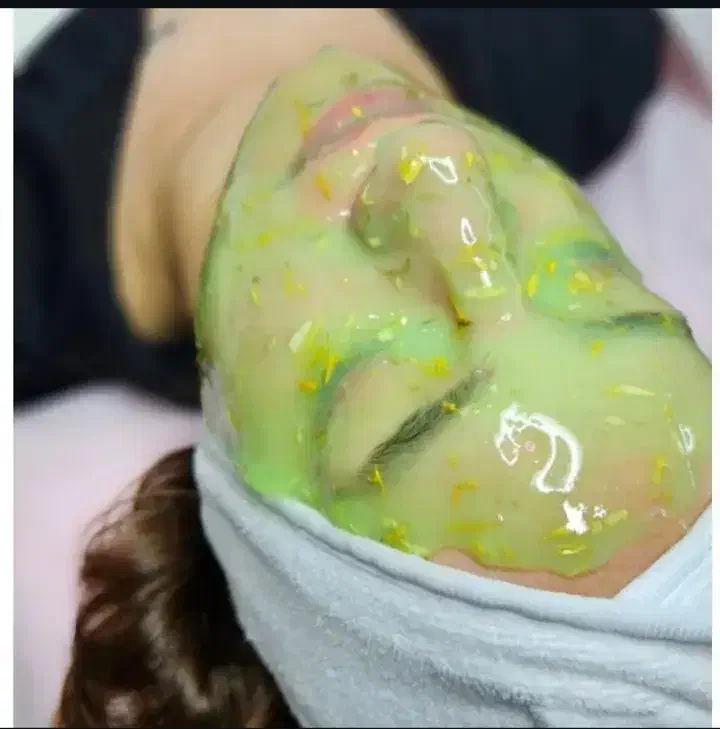 پاکساز پوست فیشال پوست بابهترین متریال|خدمات آرایشگری و زیبایی|فومن, |دیوار