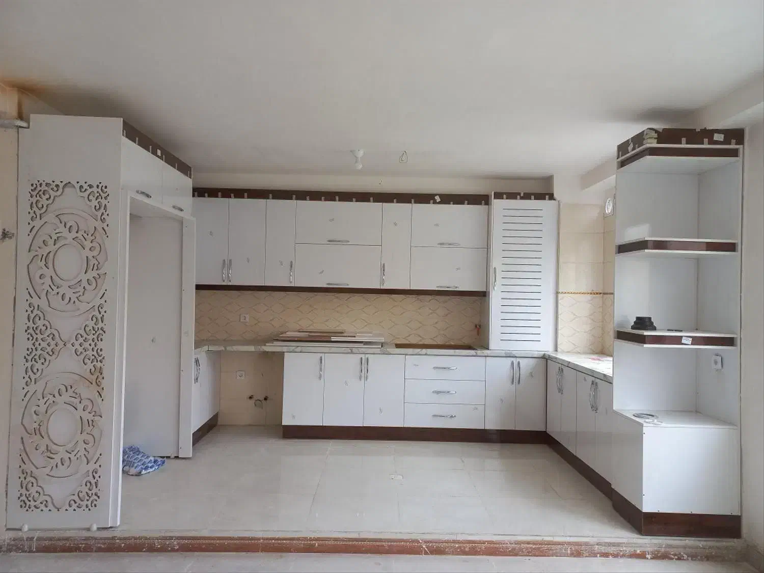 کابینت آماده  وپیش ساخته ممبران ام دی اف|مصالح و تجهیزات ساختمان|لیسار, |دیوار